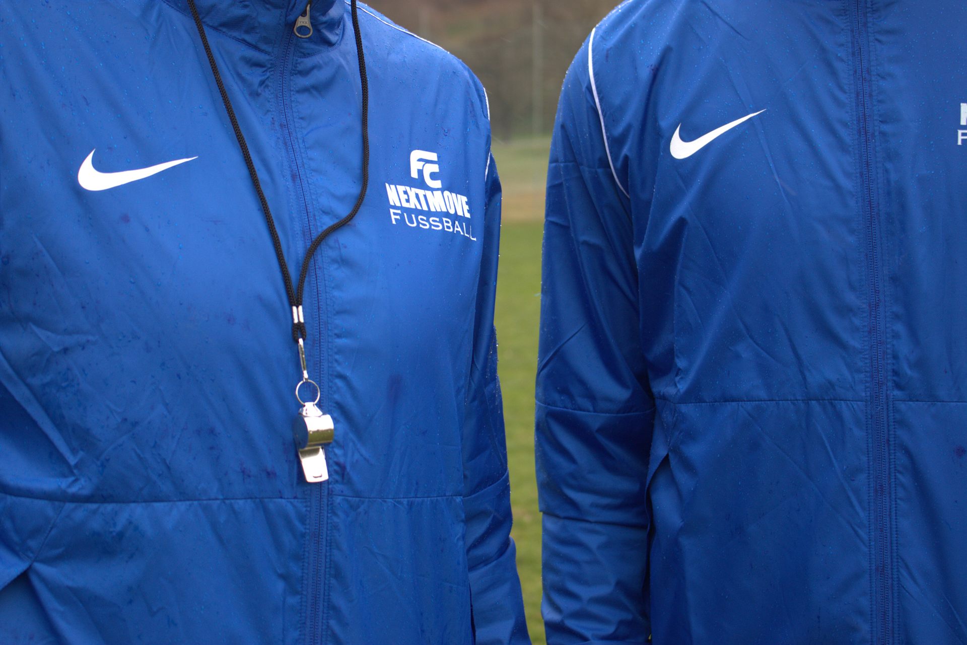 NEXTMOVEFC Trainer mit Pfeife